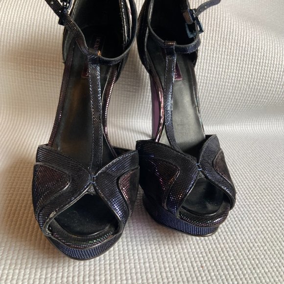 T-Strap Platforms - Picture 5 of 5